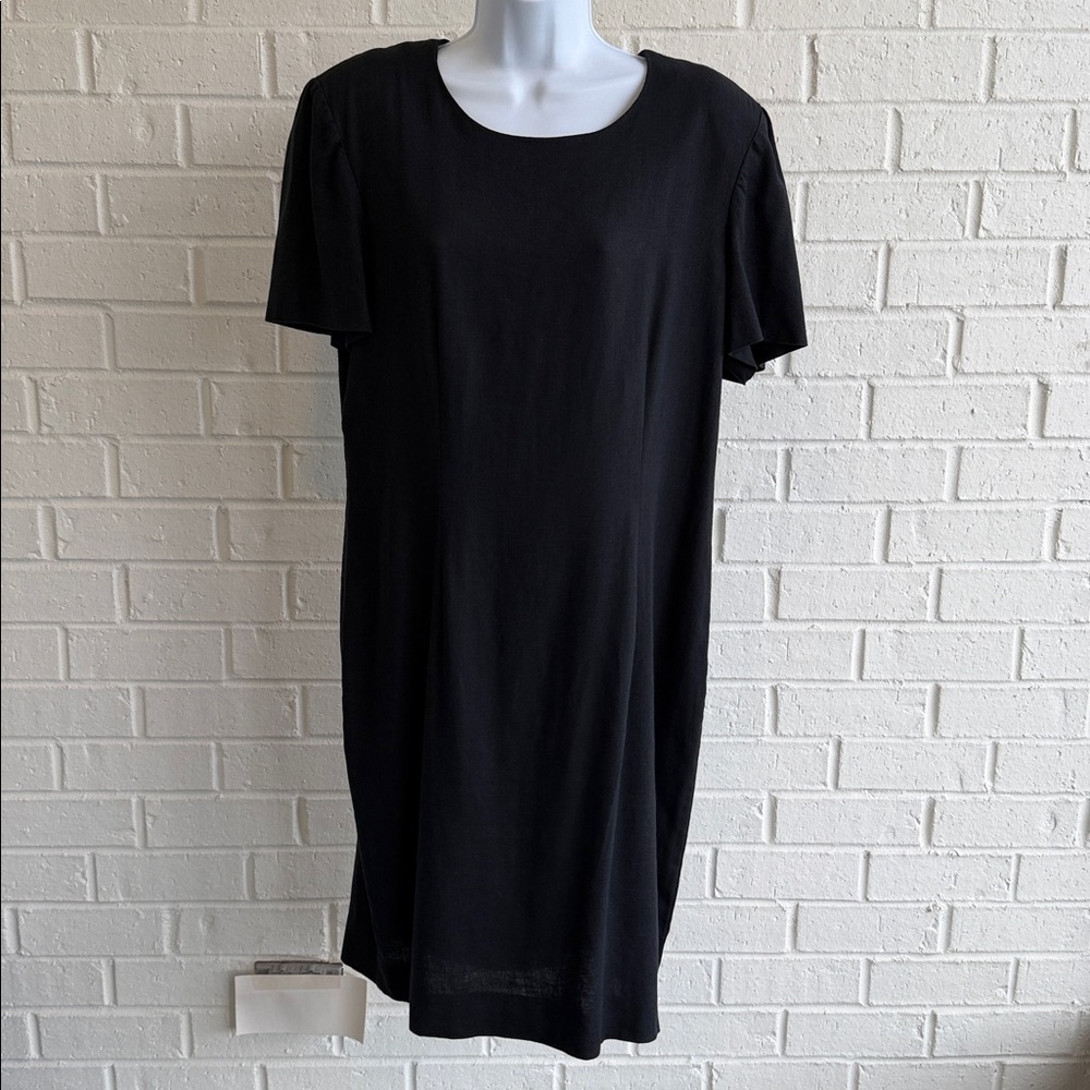 Leslie Fay ‘Ricky’ Size 16, Black, Midi length Short Sleeve vintage Sheath Dress